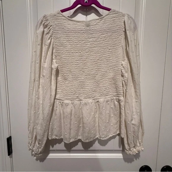 Old Navy Cream Textured boho Blouse - Picture 7 of 7